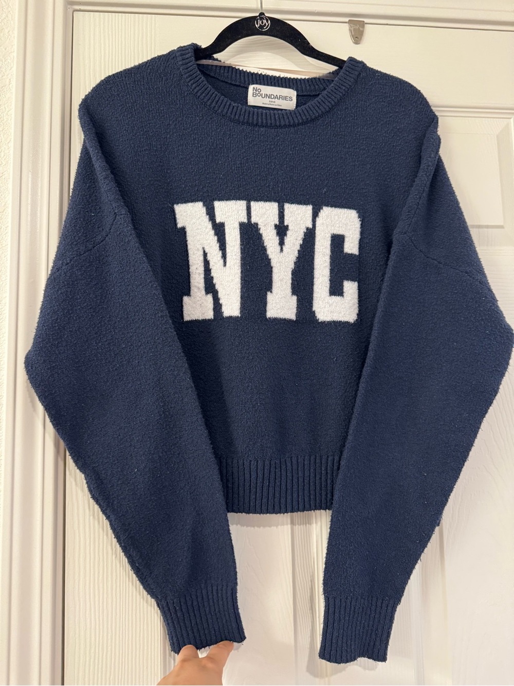 3 for $15 🧿
No Boundaries Navy Sweater Oversized with White NYC Logo - Women's